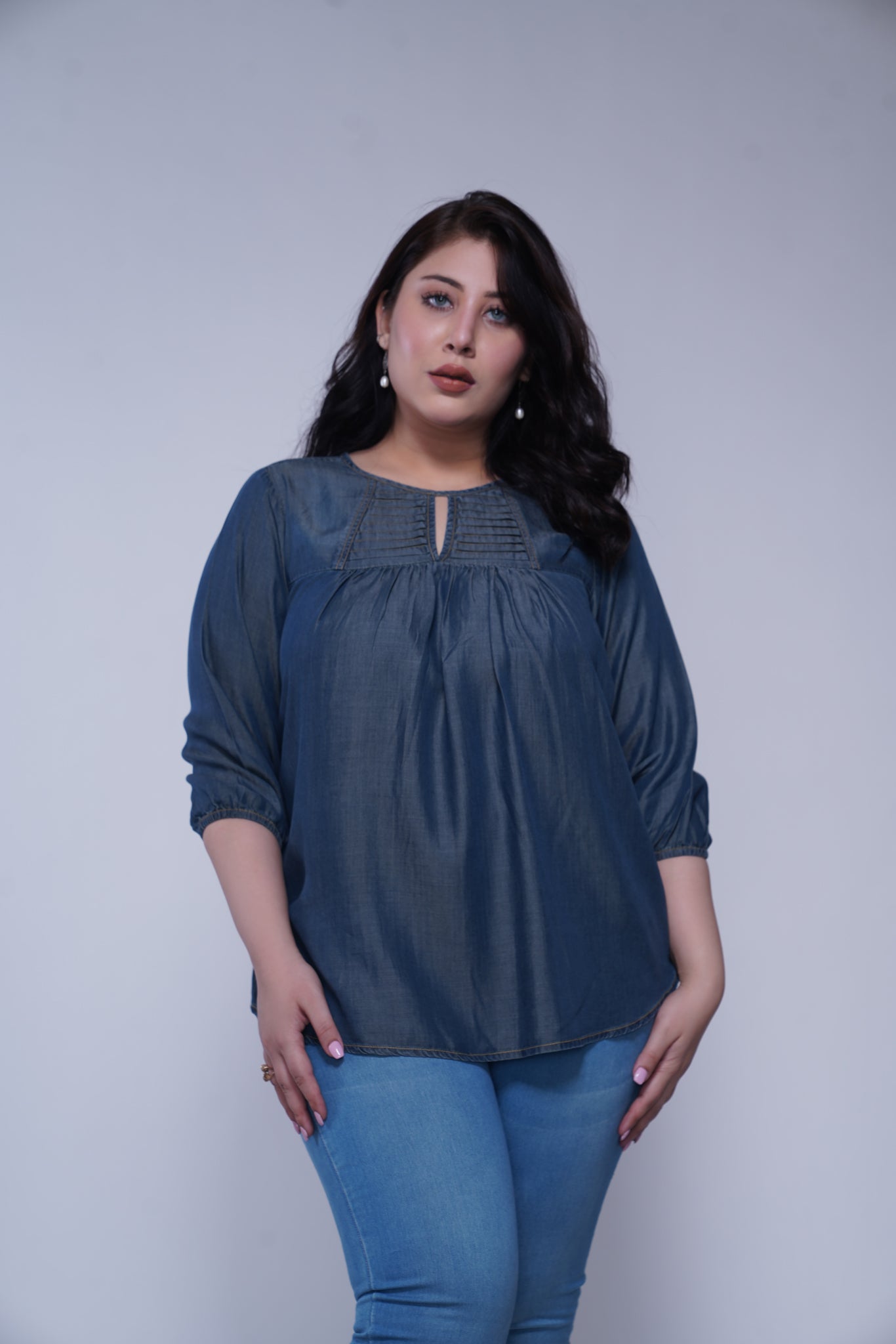 Denim top with pleat